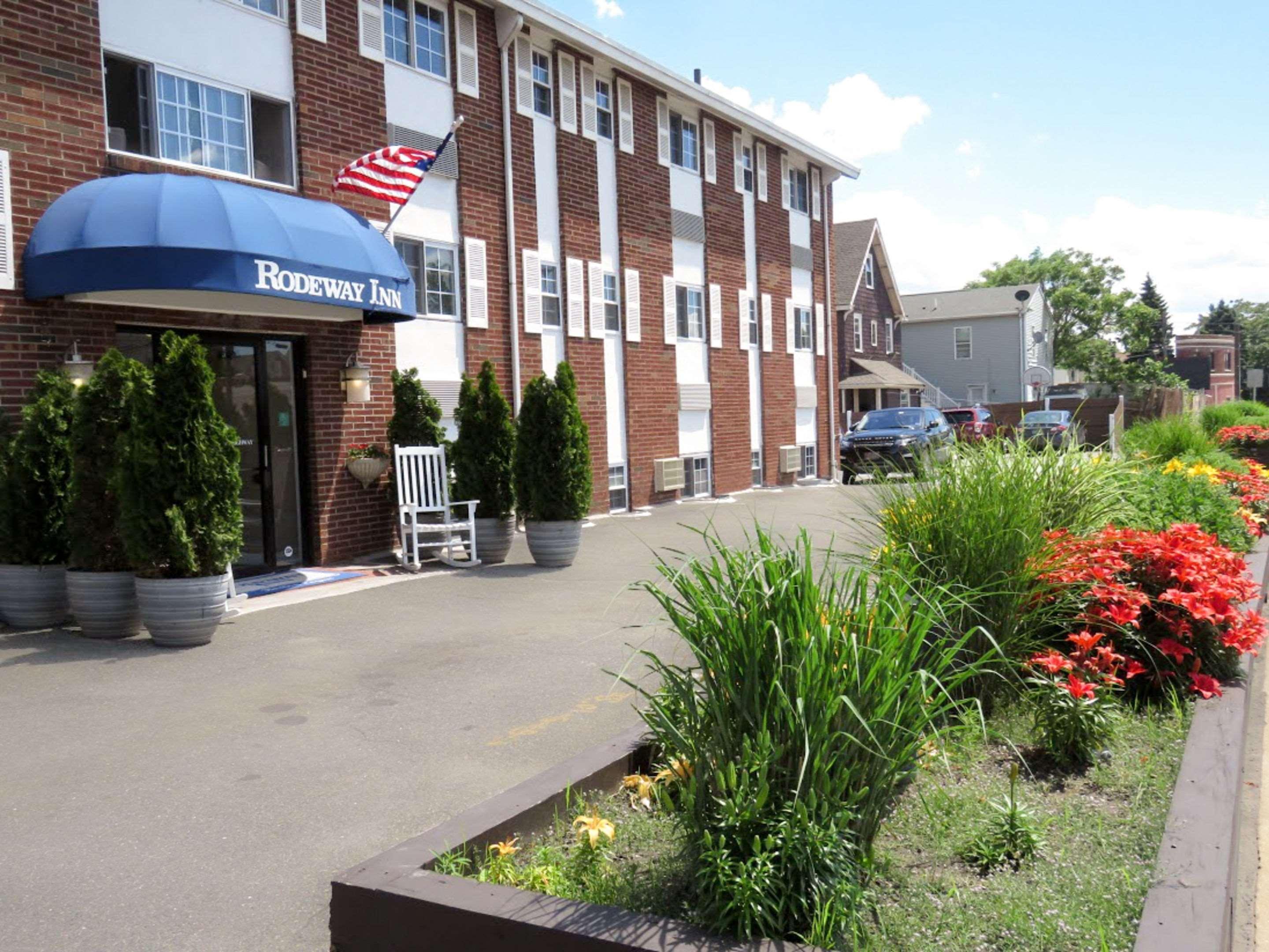 Rodeway Inn Logan International Airport Revere Bagian luar foto