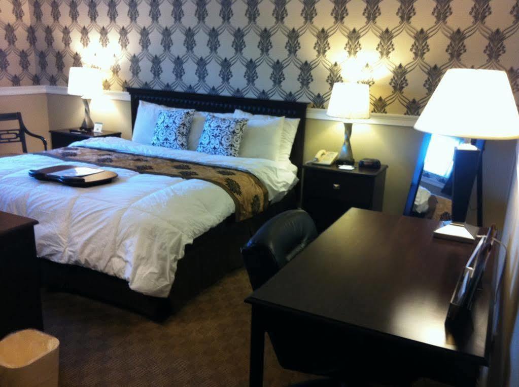 Rodeway Inn Logan International Airport Revere Bagian luar foto