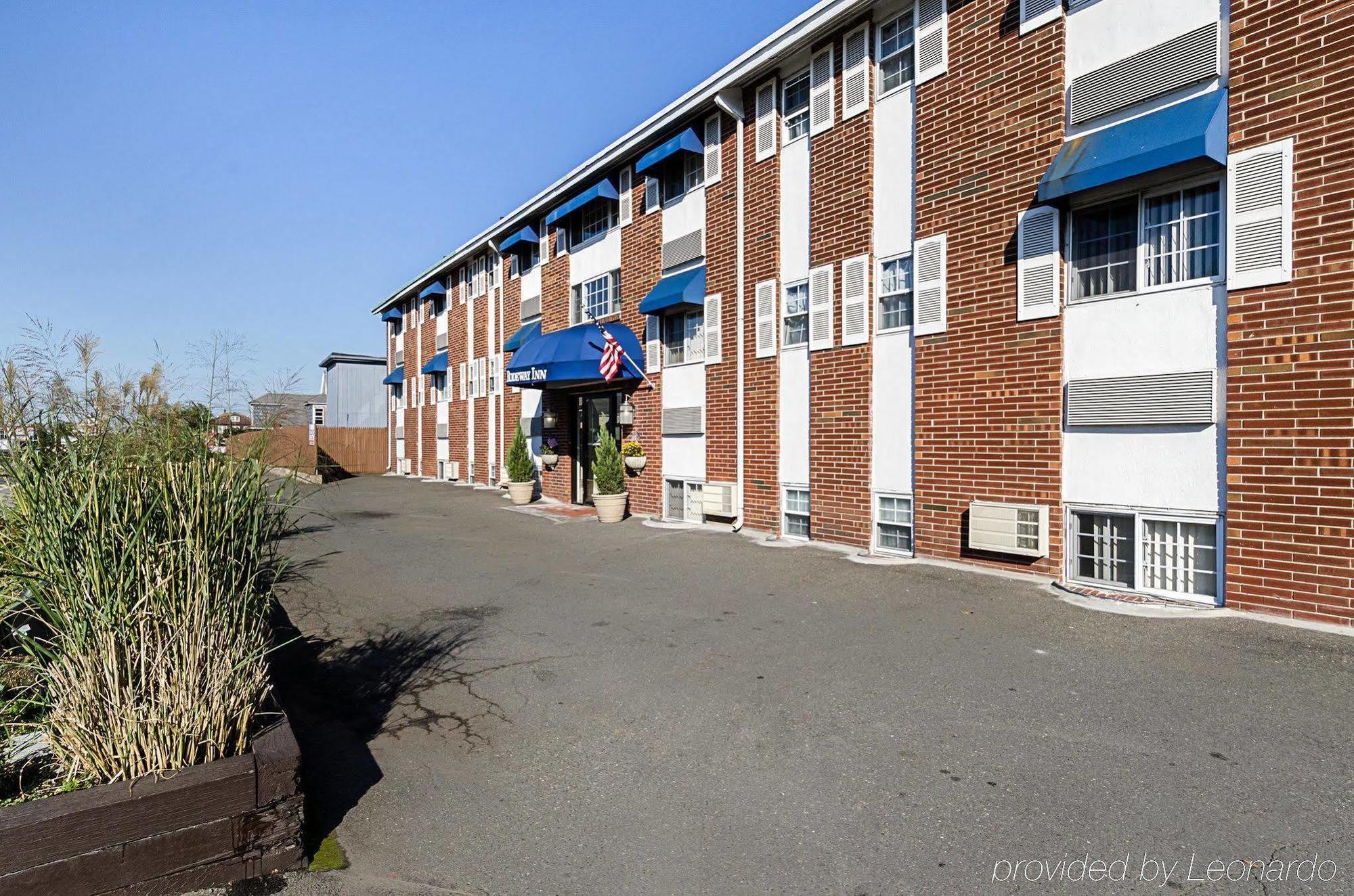 Rodeway Inn Logan International Airport Revere Bagian luar foto