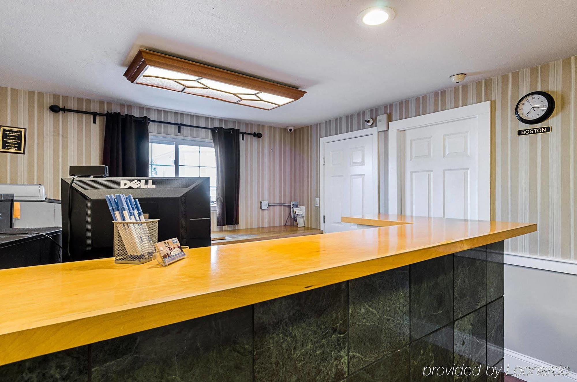 Rodeway Inn Logan International Airport Revere Bagian luar foto