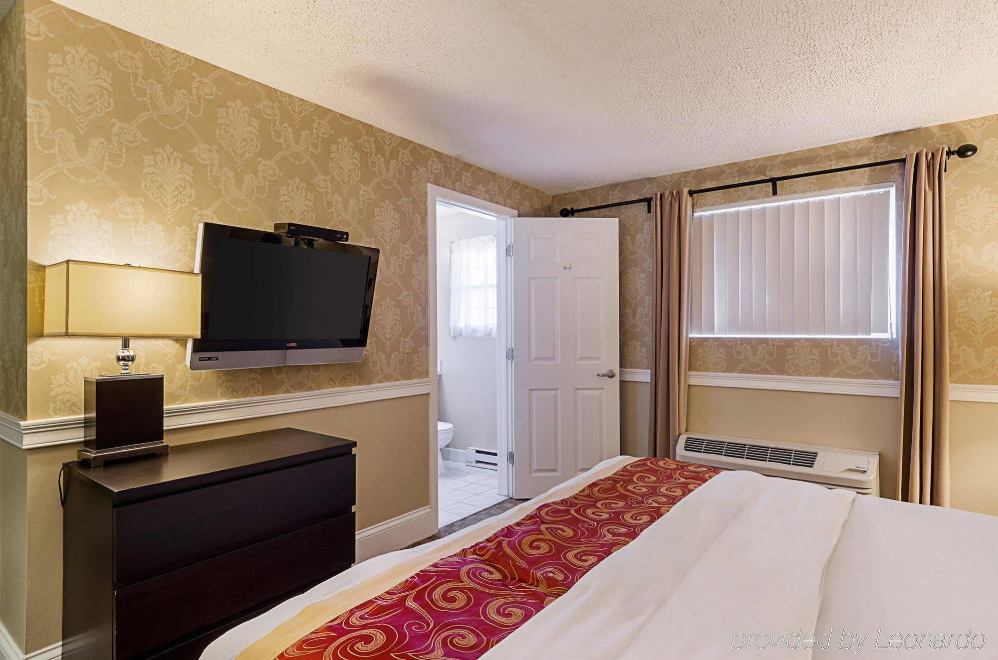 Rodeway Inn Logan International Airport Revere Bagian luar foto