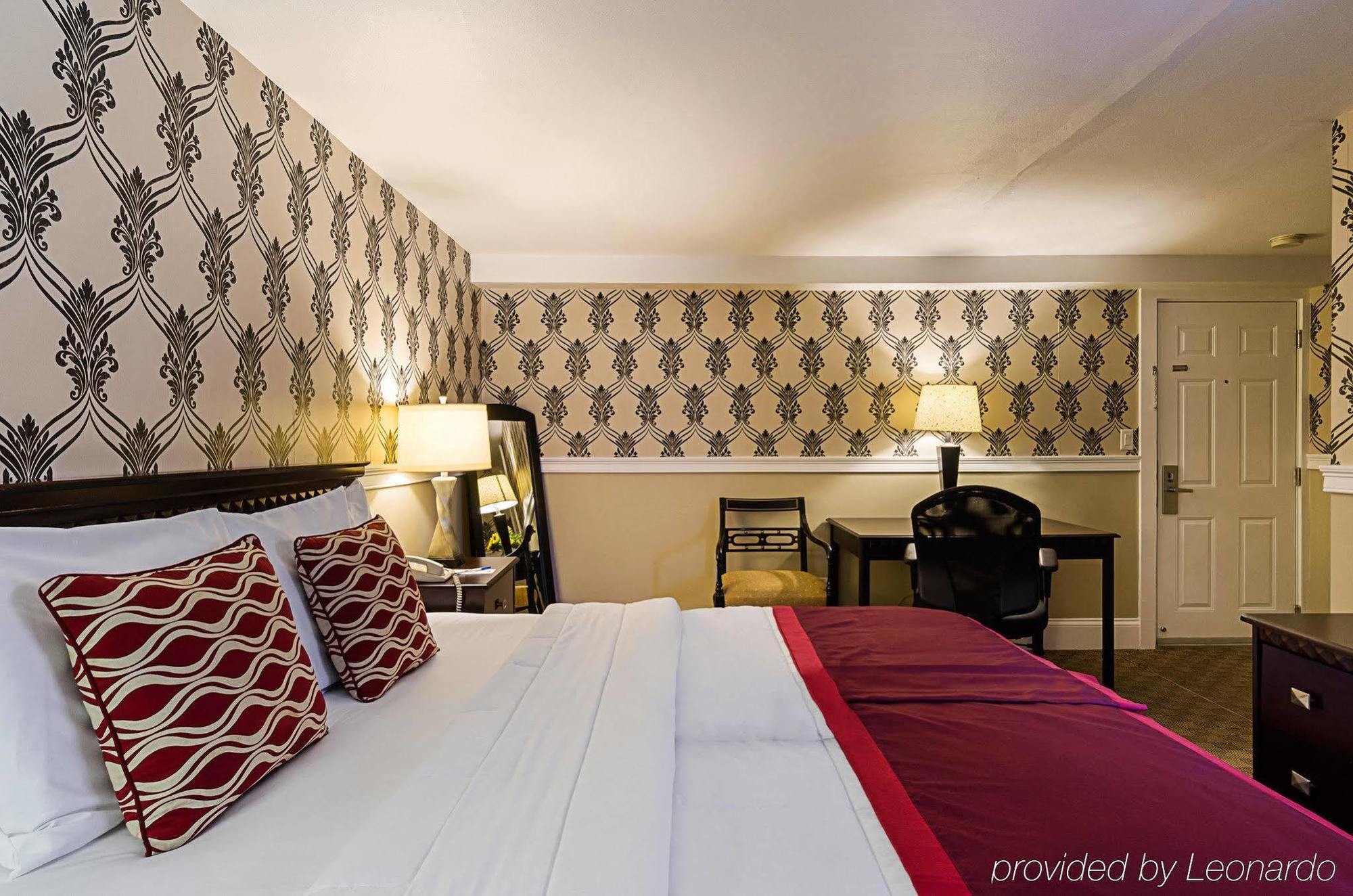 Rodeway Inn Logan International Airport Revere Bagian luar foto